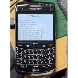 BlackBerry 9700 AT&T Smartphone Black QWERTY Tested Working